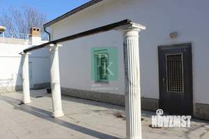 Дом 263м&sup2;, 3-этажный, участок 3 сот.  