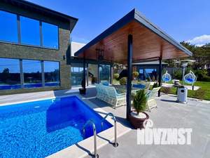 Дом 300м&sup2;, 2-этажный, участок 7 сот.  