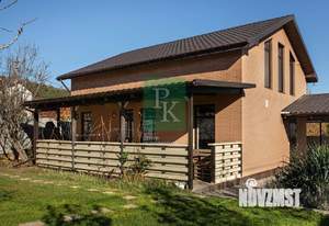 Дом 176м², 2-этажный, участок 5 сот.  