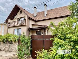 Дом 250м², 3-этажный, участок 6 сот.  