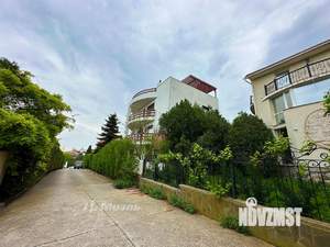 Коттедж 400м², 4-этажный, участок 7 сот.  