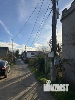 Дом 40м&sup2;, 2-этажный, участок 4 сот.  