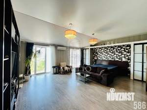 Коттедж 305м², 3-этажный, участок 2 сот.  