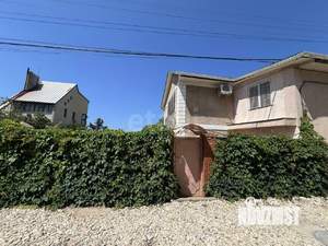 Дом 153м&sup2;, 3-этажный, участок 5 сот.  