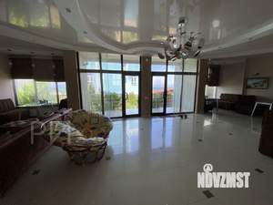 Дом 448м², 3-этажный, участок 6 сот.  