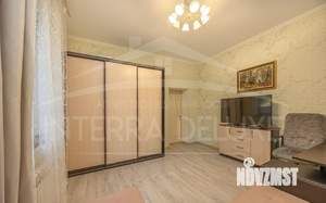 Дом 150м&sup2;, 2-этажный, участок 6 сот.  