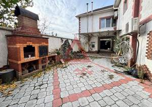 Дом 198м², 2-этажный, участок 2 сот.  