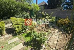 Дом 92м&sup2;, 3-этажный, участок 3 сот.  