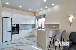 Дом 286м&sup2;, 2-этажный, участок 5 сот.  