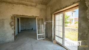 Дом 381м², 3-этажный, участок 13 сот.  