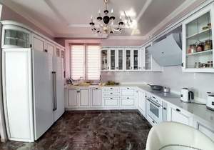 Дом 365м², 3-этажный, участок 17 сот.  