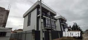 Таунхаус 272м², 3-этажный, участок 3 сот.  