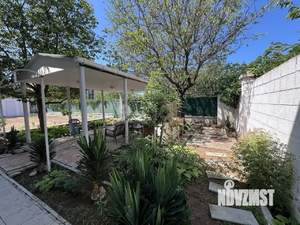 Дом 153м&sup2;, 3-этажный, участок 5 сот.  