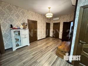 Дом 268м², 2-этажный, участок 8 сот.  