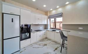 Дом 286м&sup2;, 2-этажный, участок 5 сот.  