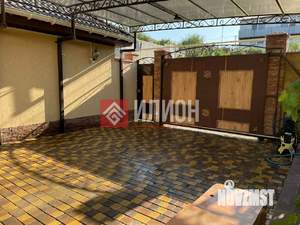 Дом 220м&sup2;, 2-этажный, участок 10 сот.  