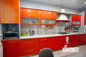 Дом 186м², 2-этажный, участок 4 сот.  