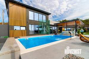 Дом 245м&sup2;, 2-этажный, участок 7 сот.  