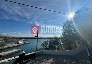 Дом 218м², 3-этажный, участок 3 сот.  