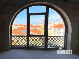 Дом 291м², 3-этажный, участок 7 сот.  