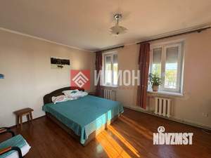 Дом 218м&sup2;, 3-этажный, участок 3 сот.  