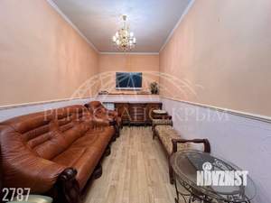 Дом 270м&sup2;, 3-этажный, участок 4 сот.  