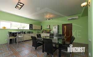 Дом 257м², 2-этажный, участок 16 сот.  