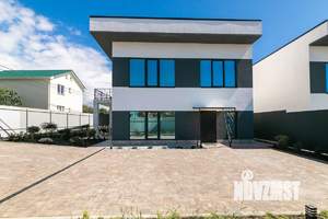 Дом 140м&sup2;, 2-этажный, участок 4 сот.  