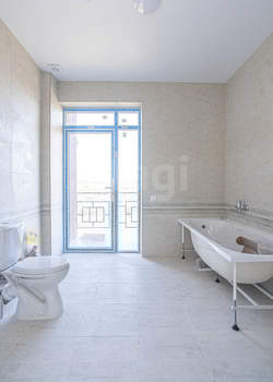 Дом 170м², 2-этажный, участок 4 сот.  