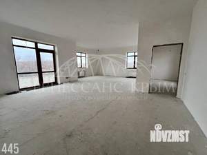 Дом 468м&sup2;, 2-этажный, участок 24 сот.  