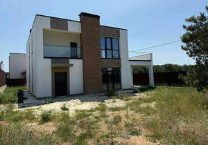 Дом 245м², 2-этажный, участок 5 сот.  