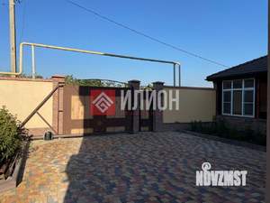 Дом 220м&sup2;, 2-этажный, участок 10 сот.  