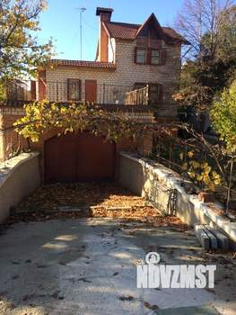 Дом 272м&sup2;, 3-этажный, участок 6 сот.  