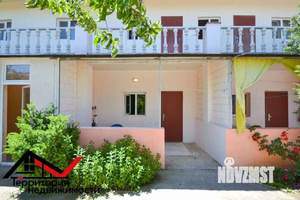 Дом 200м&sup2;, 2-этажный, участок 4 сот.  