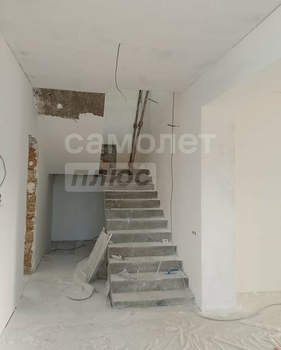 Дом 222м², 2-этажный, участок 0 сот.  