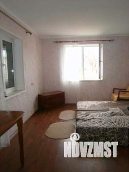 Дом 70м², 2-этажный, участок 5 сот.  