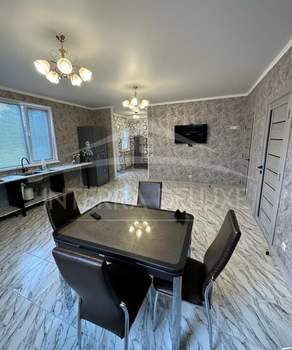 Дом 280м², 2-этажный, участок 4 сот.  