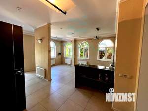 Дом 170м², 2-этажный, участок 3 сот.  