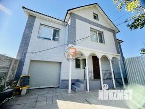 Дом 186м², 3-этажный, участок 6 сот.  