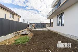 Дом 242м&sup2;, 2-этажный, участок 4 сот.  