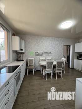 Дом 90м&sup2;, 2-этажный, участок 4 сот.  