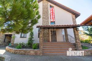 Дом 256м², 3-этажный, участок 10 сот.  