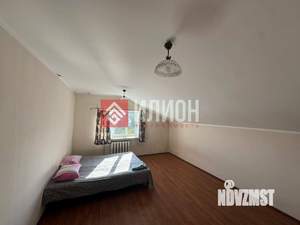 Дом 218м², 3-этажный, участок 3 сот.  