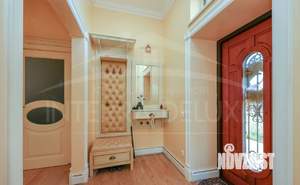 Дом 398м², 3-этажный, участок 9 сот.  