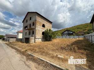 Дом 600м², 3-этажный, участок 10 сот.  