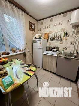 Дом 53м&sup2;, 2-этажный, участок 4 сот.  