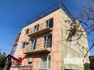 Дом 450м&sup2;, 3-этажный, участок 9 сот.  