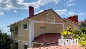 Дом 160м&sup2;, 3-этажный, участок 10 сот.  