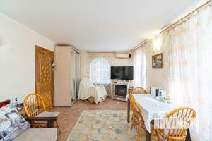 Дом 208м², 4-этажный, участок 15 сот.  