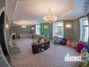 Коттедж 624м², 4-этажный, участок 27 сот.  